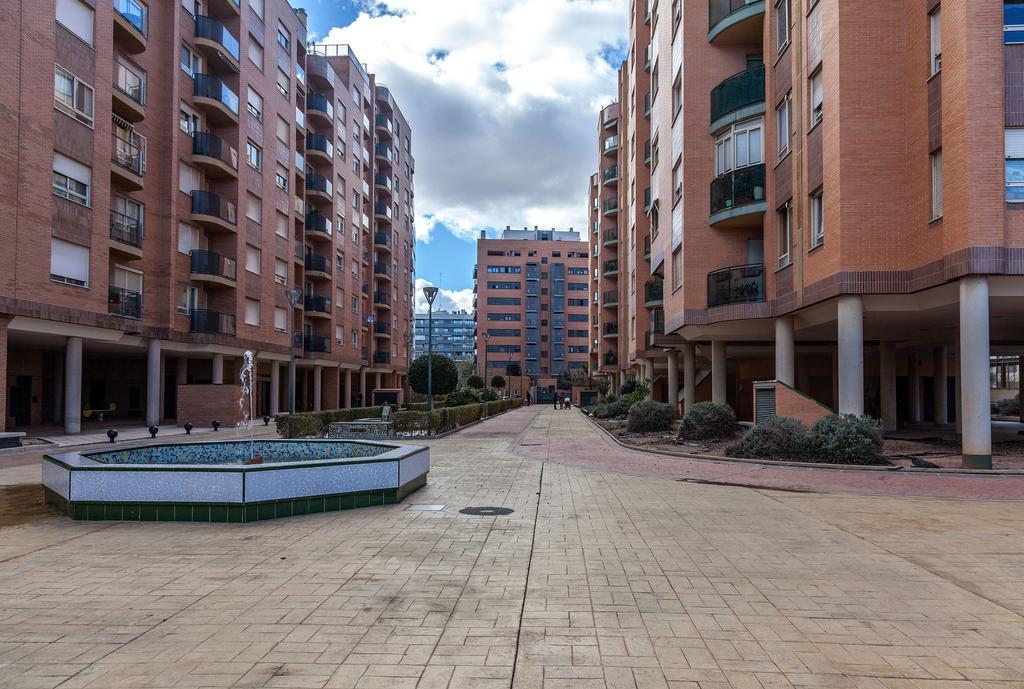 Valencia Flat Rental Swim And Paddle Rum bild